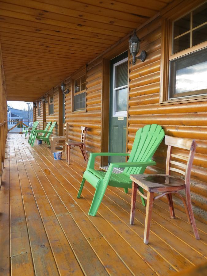 Nine Pine Cottage Miramichi Exterior foto